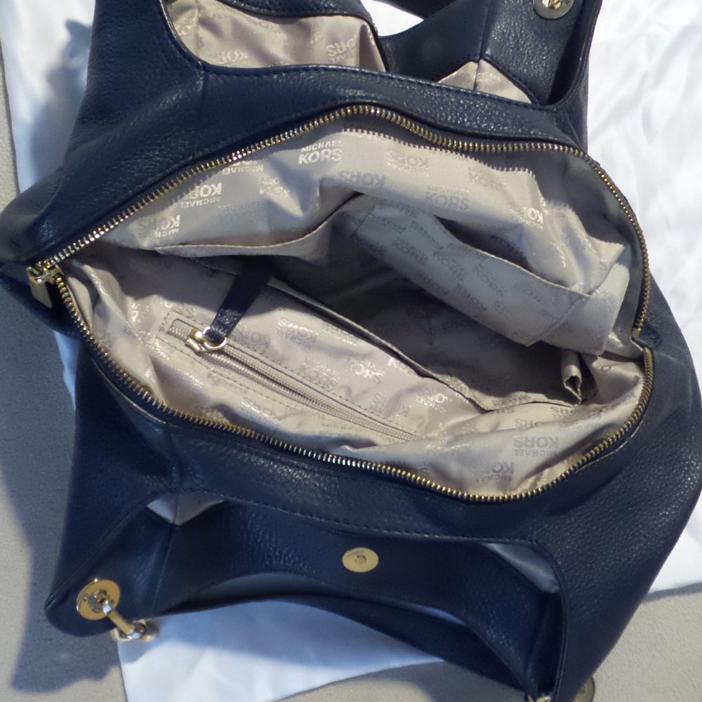 Michael Kors - Picture 4 of 6